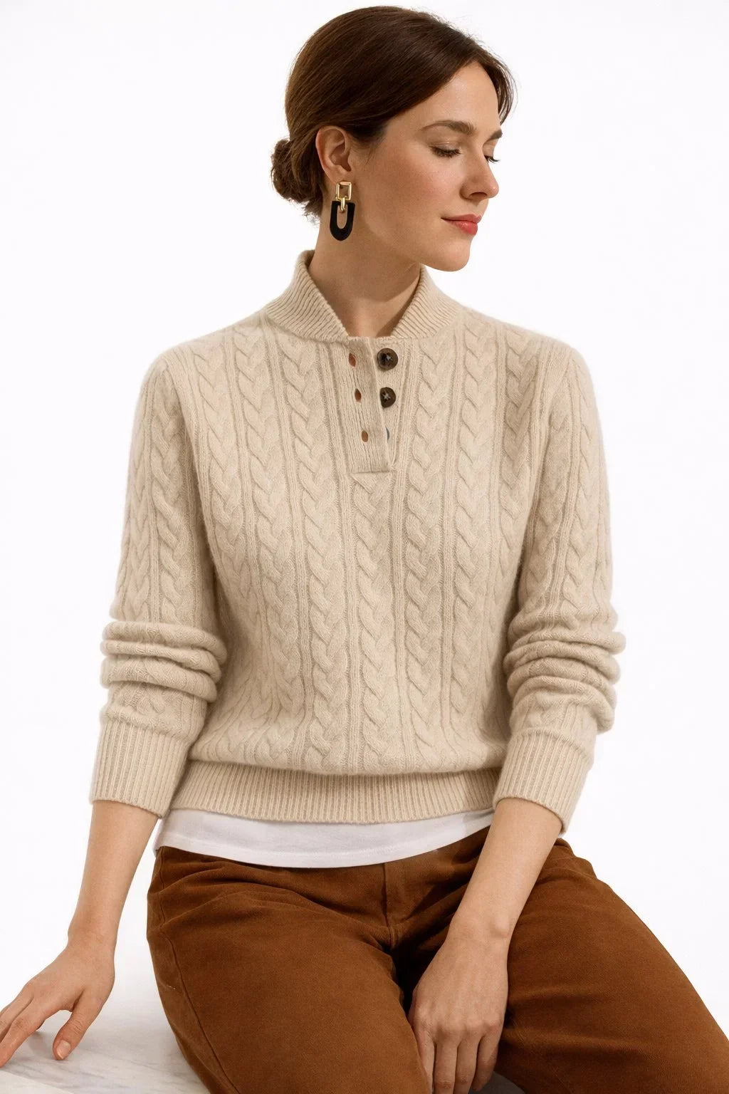 Maglione a trecce in misto lana con collo abbottonato