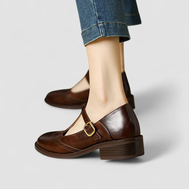 Scarpe Mary Jane in pelle con cinturino a T e fibbia