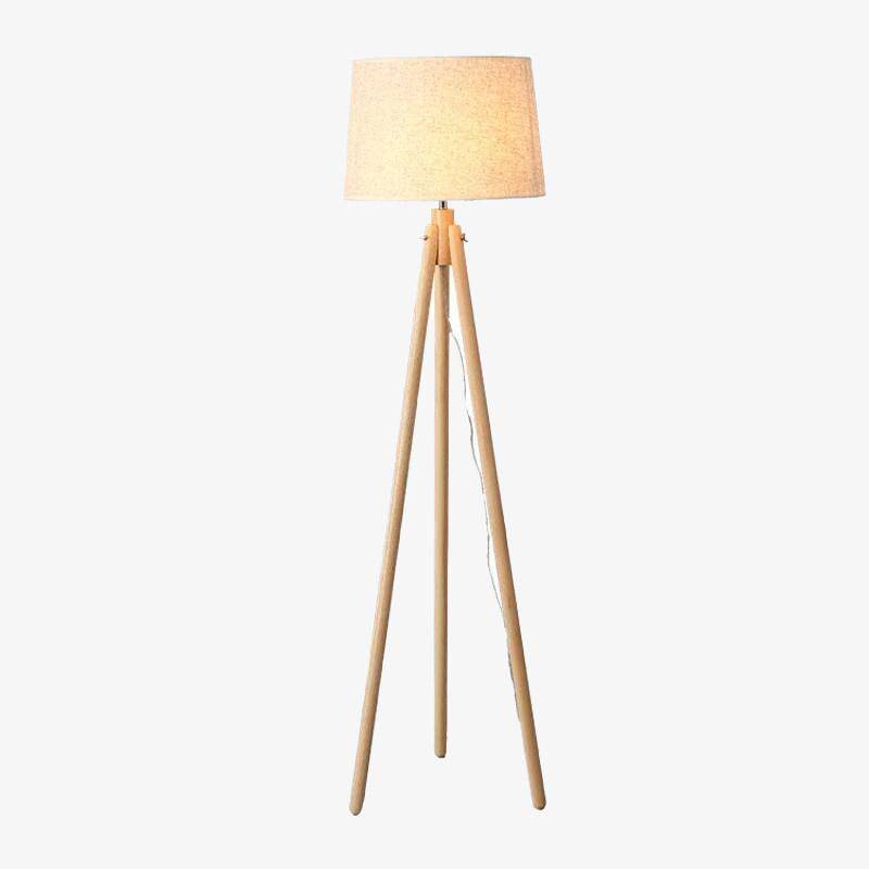 Lampada da Terra a Treppiede con Ripiani