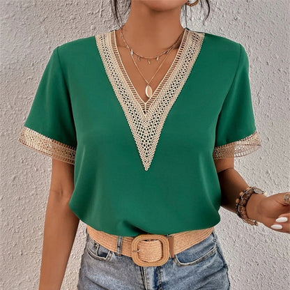 Molly – T-Shirt Slim Fit con Scollo a V in Pizzo da Donna