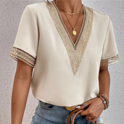 Molly – T-Shirt Slim Fit con Scollo a V in Pizzo da Donna