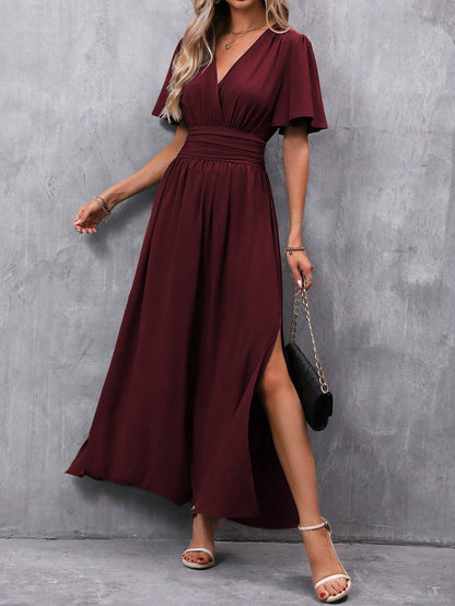 Elegante abito lungo con scollo a V da donna