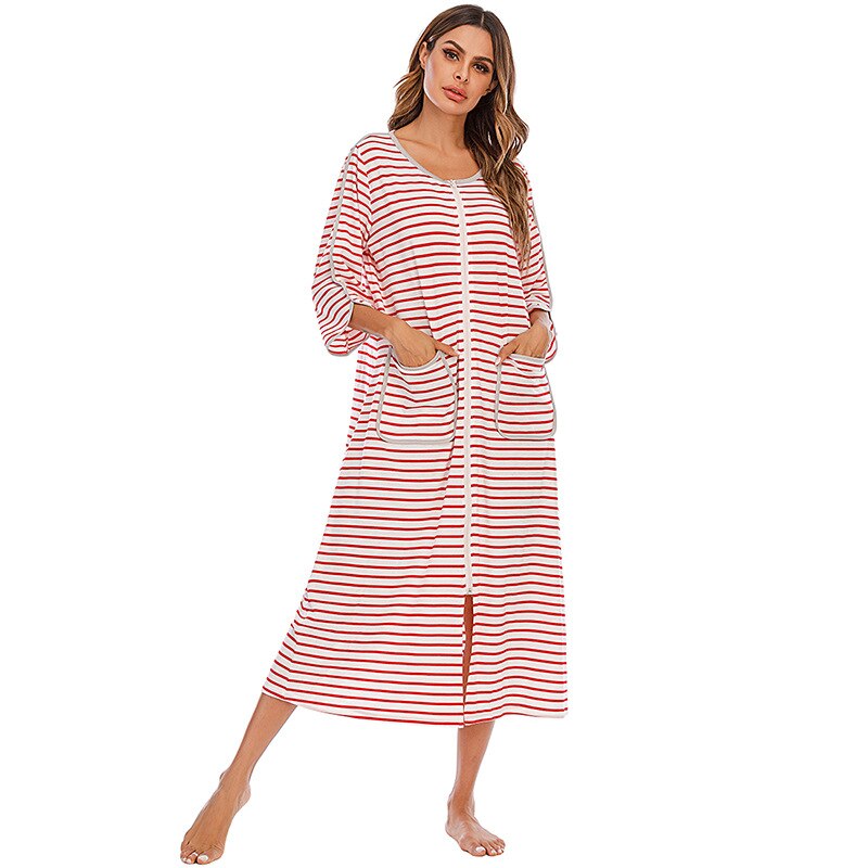 Camicia da notte calda con zip e cappuccio