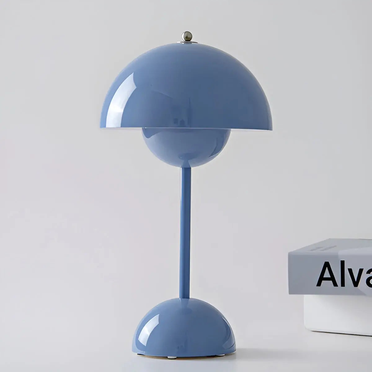 Lampada da tavolo – 8