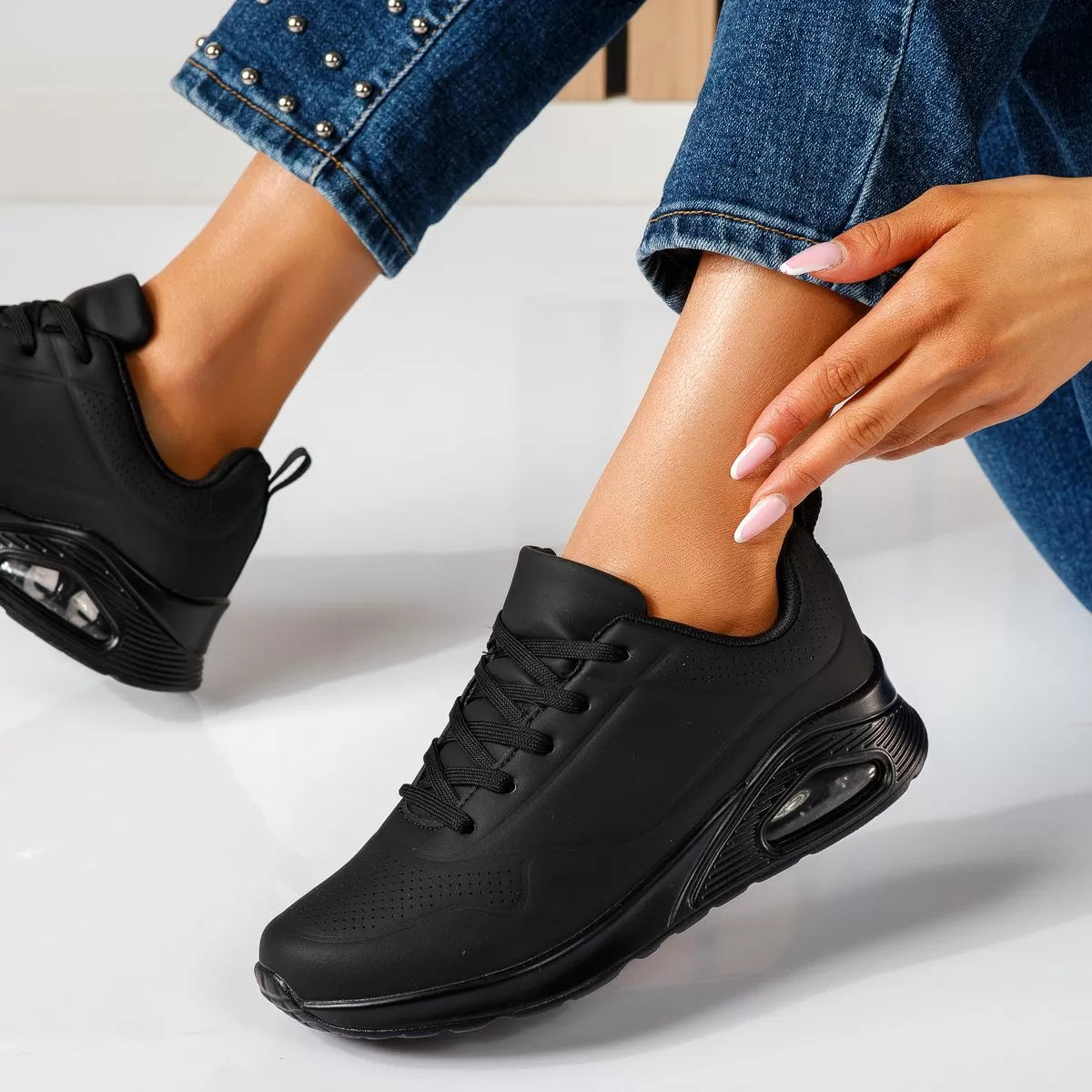 Sneaker – 3