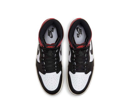 Air Jordan 1 Retro High OG "Black Toe" - vista posteriore