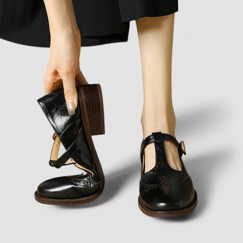 Scarpe Mary Jane in pelle con cinturino a T e fibbia