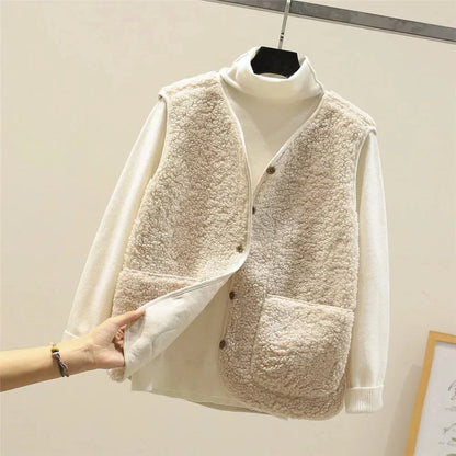 Gilet sherpa con scollo a V e bottoni